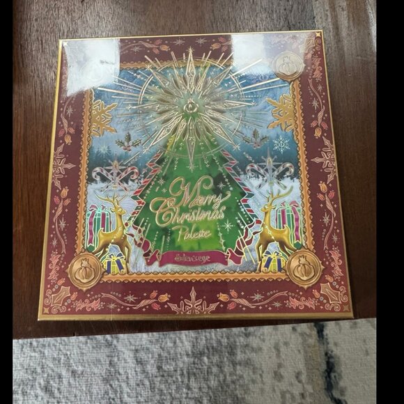 Oden's Eye Merry Christmas Palette - Picture 3 of 3